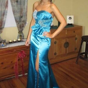 Elegant Blue Strapless Dress